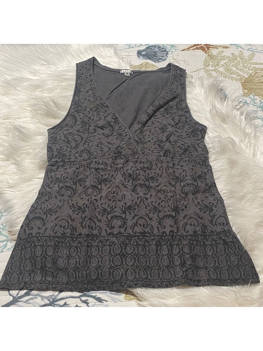 Yogi Charcoal Patterned Tank Top